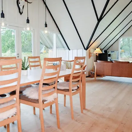 Three-bedroom Holiday In Semesterbostad Blåvand