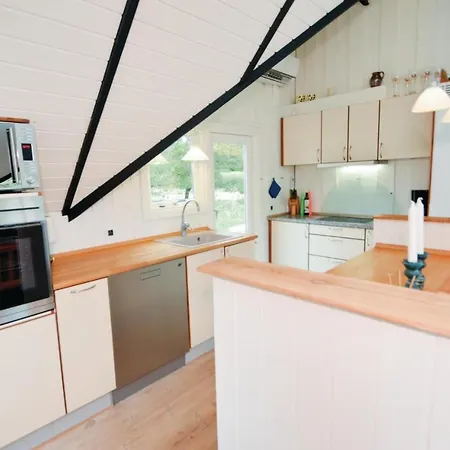 Three-bedroom Holiday In Semesterbostad
