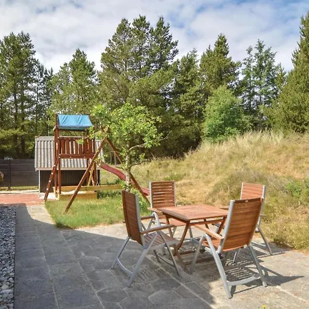 Three-bedroom Holiday In Vakantiehuis Blåvand